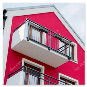 Fassadensanierung eines Wohnhauses in hellem Ton