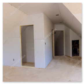 Wohnraum mit neuer Trockenbau-Decke