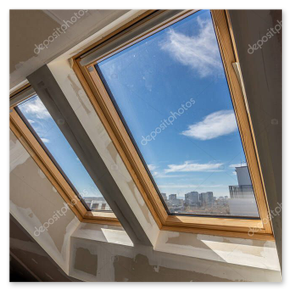 Helles ausgebautes Dachgeschoss mit Dachfenster