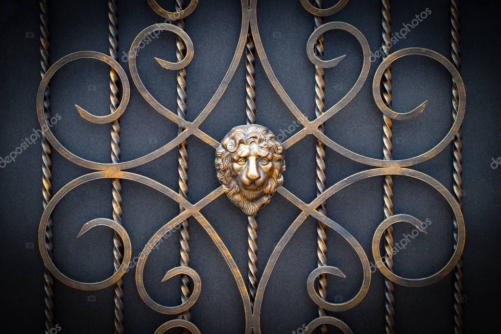 Lackiertes Metallgeländer