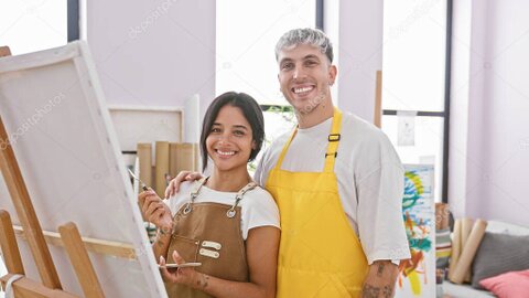 Team des Malerbetriebs in der Werkstatt